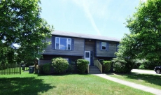 Open & Spacious 5 Bdrm in Family Friendly Scarborough Beach Neighborhood!