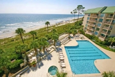 Beautifully updated 4th floor oceanfront condo!