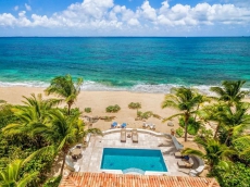 Les Palmiers - Beachfront Terre Basses, French St. Martin