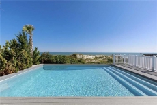 Beach Dream, 7 Bedrooms, Beach Front, Private Heated Pool, WiFi, Sleeps 16