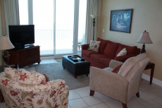 Lighthouse 1405 - Updated condo! Floor to ceiling sliding glass doors. 2BD, plus kid's bunk room.