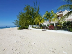 Radwood Beach House #2 - Fitts Village - St. James