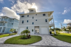 Captain' S Quarters. Captains Quarters W / Ocean Views, Heated Pool, Elevator!