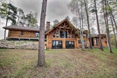 1009 Bear Pth Loft · Soaring MN Lake/River getaway, boat, kayak, swim!